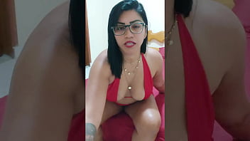 Professora manda video para aluno que ficou de recupera&ccedil_&atilde_o enfiando brinquedo no cu