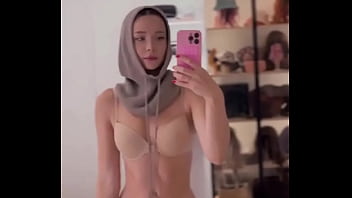 What outfit is better to wear to the store for bread?