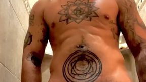 Papi�s Shower Tease