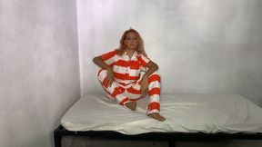 Naked jail transfering for Monique