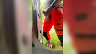 Tradie Dad peeing, draining & shooting meaty