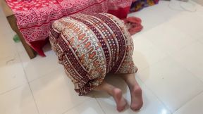 Big Ass Egyptian Hot Maid Stuck Under Bed &amp; Naked Her Ass