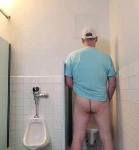 Masturbating in public men&#039;s room (turn sound up for full effect)