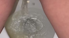 Peeing at the Seattle Starbucks Reserve