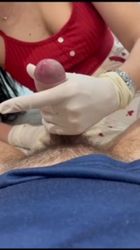 La doctor treats my cock on the night shift. Complete of.