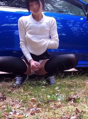 Hottie trans girl swallows cum