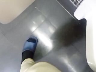 biggest rod masturbation in public washroom