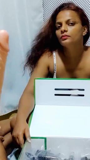 Must-see moment from &quot;fashion diary sex toy packge review nilmini sheron and don&quot;