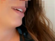 La voisine se prend une éjac faciale pendant le match de foot après une SODO bien HARD
