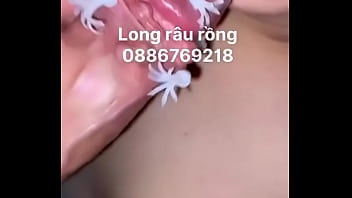 Long r&acirc_u rồng massa yoni 2 xuất tinh v&agrave_o mồm