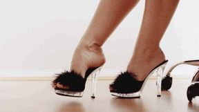 Fluffy Slippers (4k)