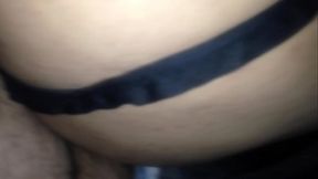 IMG 6763 Dando usando a calcinha preta fio de borboleta da vizinha graca 2017.MOV