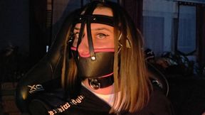 GlitterGiiiirl wearing Muzzle & Nose Hook