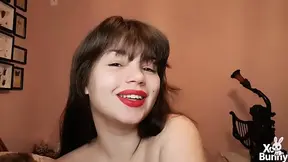 Hot amateur brunette wants to suck a huge cock in