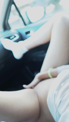 Amanda Clarke Farting Pissing Squirting in My Car