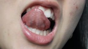 Aurora's Teeth Satiating Seduction