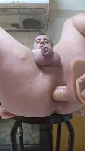 Follando me con dildo grande