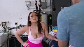 Sultry Brunette Carmela Sucks Her Boyfriend’sDick Before Hot Sex