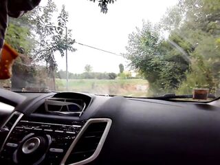 Portami dietro le scuole e sbattimi nel bagagliaio della macchina. DIALOGO I ITALIANO. PEE.