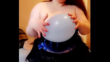 Big girl play with her baloons