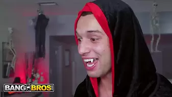Hot - Valerica Steele And Kay Lovely Summon The Fang Bros For A Legendary Halloween Fuckfest
