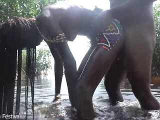 Sexy slim Afro village not even surprised to get screw unexpectedly whilst this babe was bathing outdoor in the forrest
