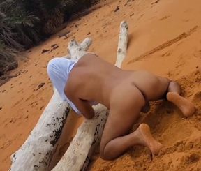 Ladysilva on the beach naked what a hot ass