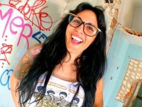 From TV to porn. Raquel abril, the sluttiest pretender in a "Who wants to marry my son"