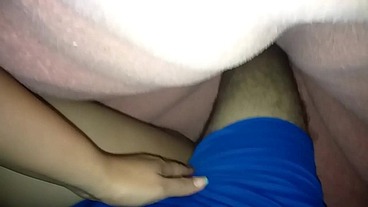 Mi amiga de la universidad se vino a mi casa y me la cojo bien rico