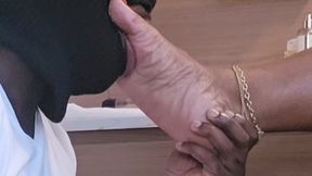 [FW Domination] - Pretty Feet Pleasers feat @justmik3ii @worshipsolz