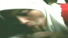 Malay shy girlfriend wants to taste dick for the first time