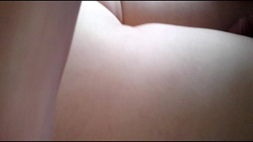 Nackt und Notgeil auf dem Bett in Braunschweig 1 [Massage]