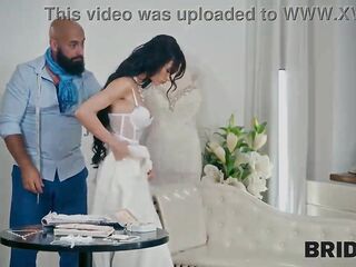 BRIDE4K. Kama Oxi was banged on the wedding salon