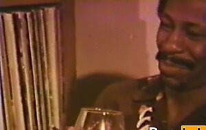 Peepshow Loops 422 70s and 80s - Scene 2