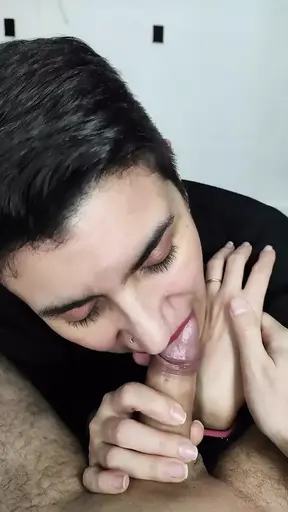 Romantic couple POV facial with shaky finale