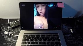 Actriz porno milf espa&ntilde_ola se folla a fan por webcam. Esta madurita sabe sacar bien la leche a distancia. Leyva Hot ctdx