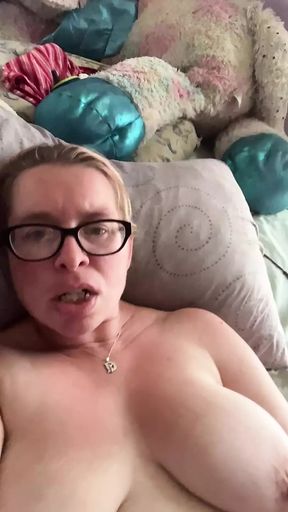 Lonely housewife in desperate need of pleasure to me, and who wants to come he gets up satisfaction