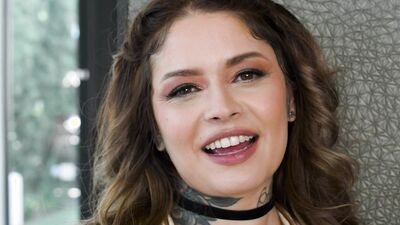 UP CLOSE - Tattooed Beauty Vanessa Vega BARELY Can Take Isiah Maxwell's HUGE Dick! PUSSY DESTRUCTION