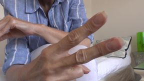 Elegant Summer Hands, Presented by Lady Victoria Valente