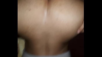 UN RICO PALO NOCTURNO CON MI NALGONA