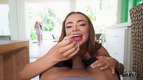 Nikki Nicole - Social Influencer
