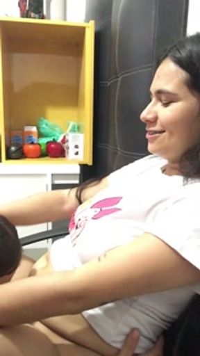 My girlfriend asks me to lick her pussy until she has an orgasm.