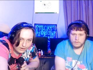 LESBO BELT ON SEX SCREW HARD