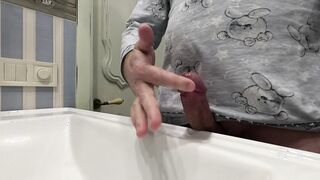 A strenuous jizz flow makes me wiggle all over