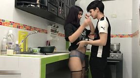Step sister sans undies turns me on, leading to rough sex SPANISH PORN