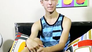 SECRET ADVICE ALERT! Homo twink Steven Peters REVEALS his BEST SOLO MATCH in CRAZY CLOSEUP PORNOGRAPHY!