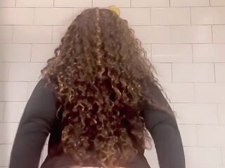 Teacher Caught in Class Popping Vagina