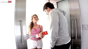 Hot MILF Julia Ann teaches Jessie Andrews how to please a man�s cock