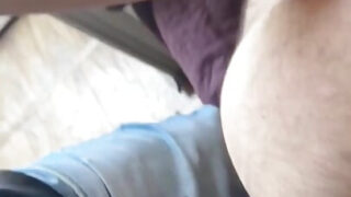 Creampie, cumshot, couple, bareback, cum inside, cocks, tua &amp; muda, daddy – Klip POV pelacur gay muda matang dubur fucked