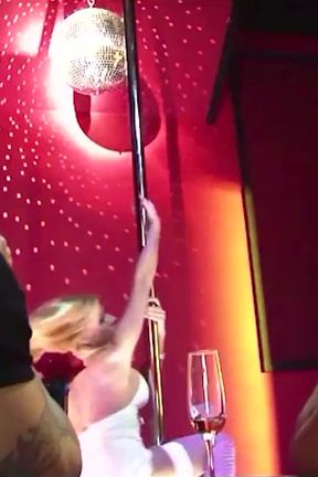 Two Very Sexy Girls Like to Have Sex on Stage in Front of Everyone